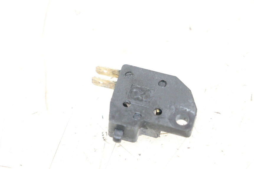 photo de RECHTS REMLICHTSCHAKELAAR KYMCO AGILITY FR 2T 50 (2012 - 2017) - Zoom op gebruiksstaat