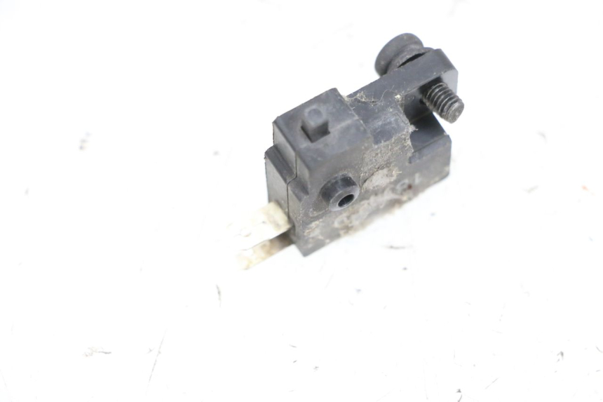 photo de RECHTS REMLICHTSCHAKELAAR MAG POWER BOMBERS 4T 50 (2016 - 2026) - Zoom op gebruiksstaat