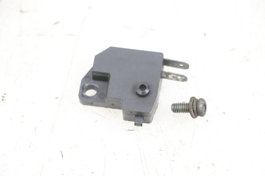 photo de RECHTS REMLICHTSCHAKELAAR SYM CROX 4T 50 (2016 - 2023) - Zoom op gebruiksstaat