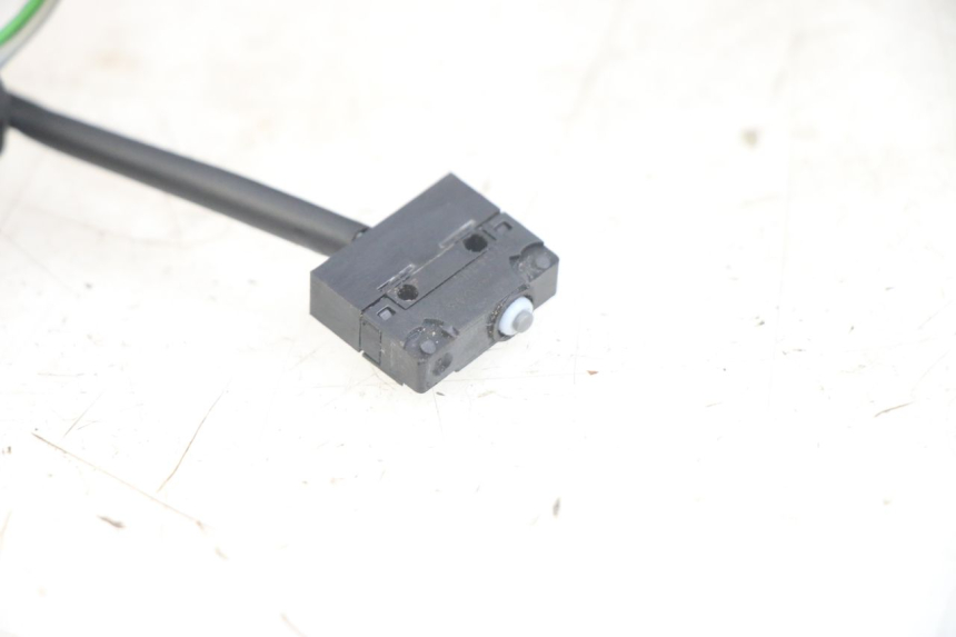 photo de RECHTS REMLICHTSCHAKELAAR PEUGEOT GEOPOLIS RS 125 (2007 - 2009) - Andere kijkhoek