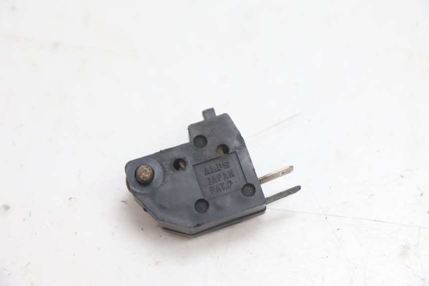 photo de RECHTS STOPLICHTSCHAKELAAR KAWASAKI GPX F ZX750F 750 (1986 - 1990) - Andere kijkhoek
