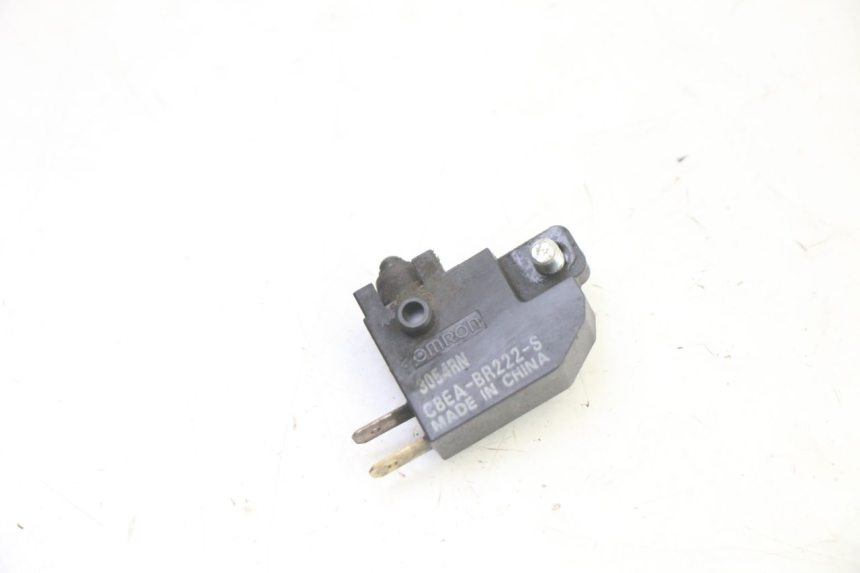 photo de RECHTS REMLICHTSCHAKELAAR SUZUKI GSR 750 (2011 - 2017) - Zoom op gebruiksstaat