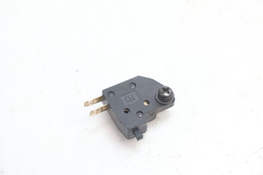 photo de RECHTS REMLICHTSCHAKELAAR PEUGEOT KISBEE 2T 50 (2018 - 2022) - Detail van het onderdeel