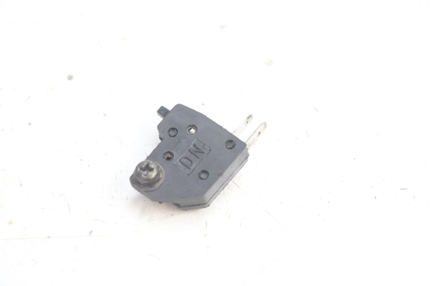 photo de RECHTS REMLICHTSCHAKELAAR PEUGEOT KISBEE 2T 50 (2010 - 2017) - Hoofdaanzicht