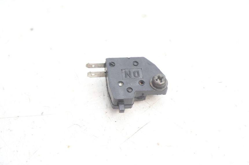 photo de RECHTS REMLICHTSCHAKELAAR PEUGEOT KISBEE 2T 50 (2010 - 2017) - Detail van het onderdeel