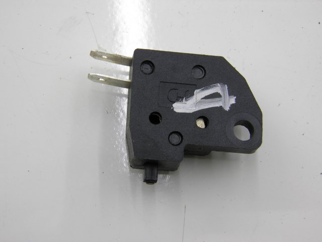 photo de RECHTS REMLICHTSCHAKELAAR KYMCO SUPER 8 2T 50 (2007 - 2013) - Detail van het onderdeel