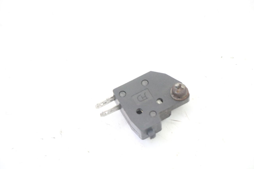 photo de RECHTS REMLICHTSCHAKELAAR SYM ORBIT 2 4T 50 (2008 - 2017) - Detail van het onderdeel