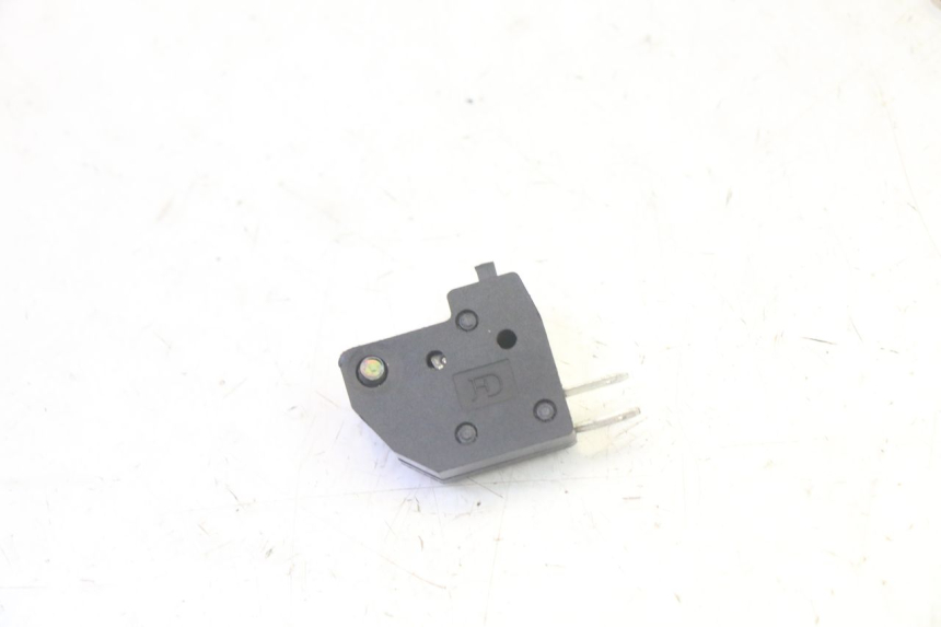 photo de RECHTS REMLICHTSCHAKELAAR SYM ORBIT III 3 4T 50 (2021 - 2025) - Zoom op gebruiksstaat