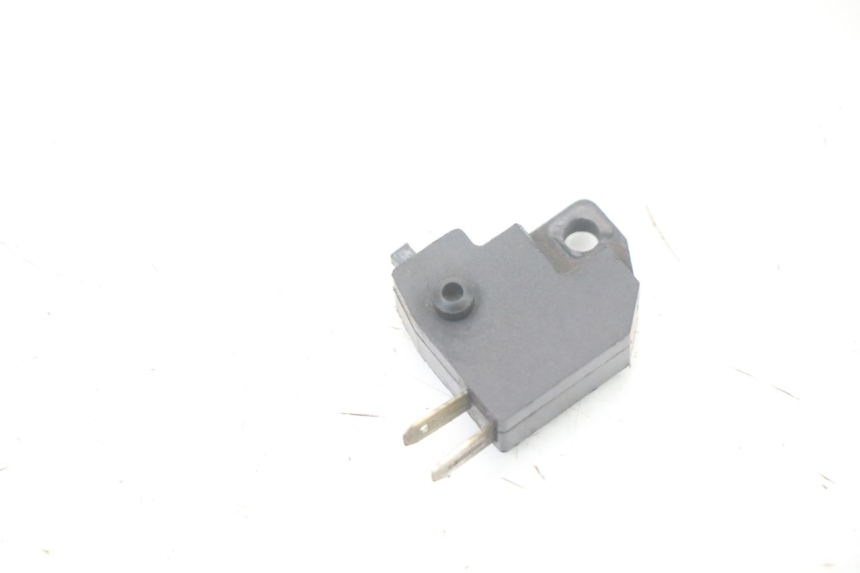 photo de RECHTS REMLICHTSCHAKELAAR PEUGEOT KISBEE 2T 50 (2010 - 2017) - Zoom op gebruiksstaat