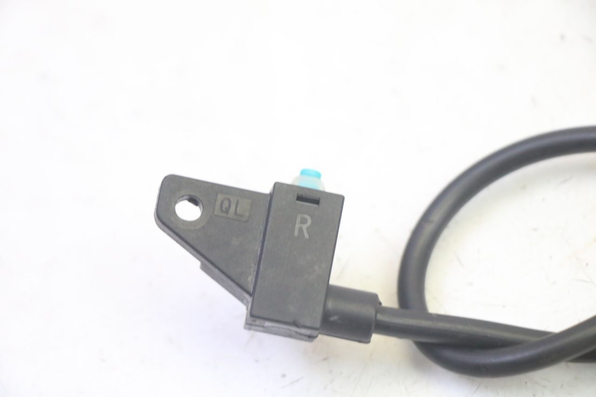 photo de RECHTS REMLICHTSCHAKELAAR EFUN PUSA 1 - Zoom op gebruiksstaat