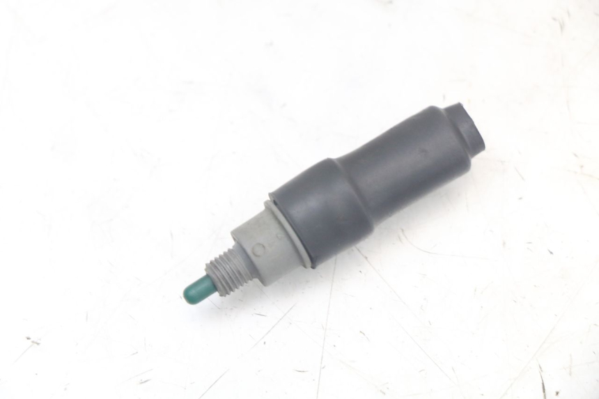 photo de RECHTS REMLICHTSCHAKELAAR MBK STUNT NAKED 50 (2004 - 2018) - Hoofdaanzicht