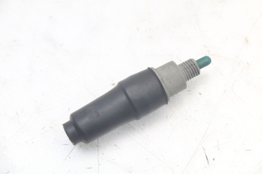 photo de RECHTS REMLICHTSCHAKELAAR MBK STUNT NAKED 50 (2004 - 2018) - Detail van het onderdeel