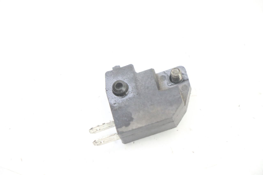 photo de RECHTS REMLICHTSCHAKELAAR SYM ORBIT 2 4T 50 (2008 - 2017) - Zoom op gebruiksstaat