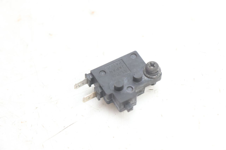 photo de RECHTS REMLICHTSCHAKELAAR HONDA VFR FI RC46 800 (1998 - 2001) - Detail van het onderdeel