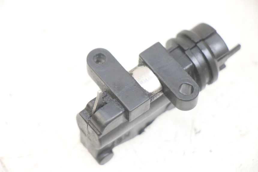 photo de RECHTS REMLICHTSCHAKELAAR YAMAHA XJN DIVERSION 600 (2000 - 2003) - Andere kijkhoek