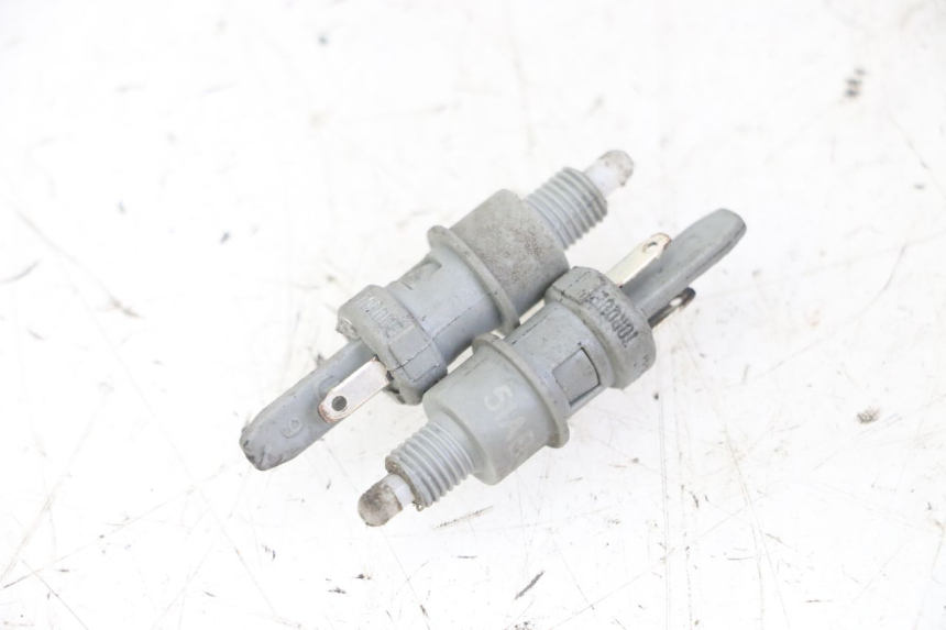 photo de STOPLICHTSCHAKELAAR PEUGEOT ELYSTAR 125 (2002 - 2007) - Hoofdaanzicht