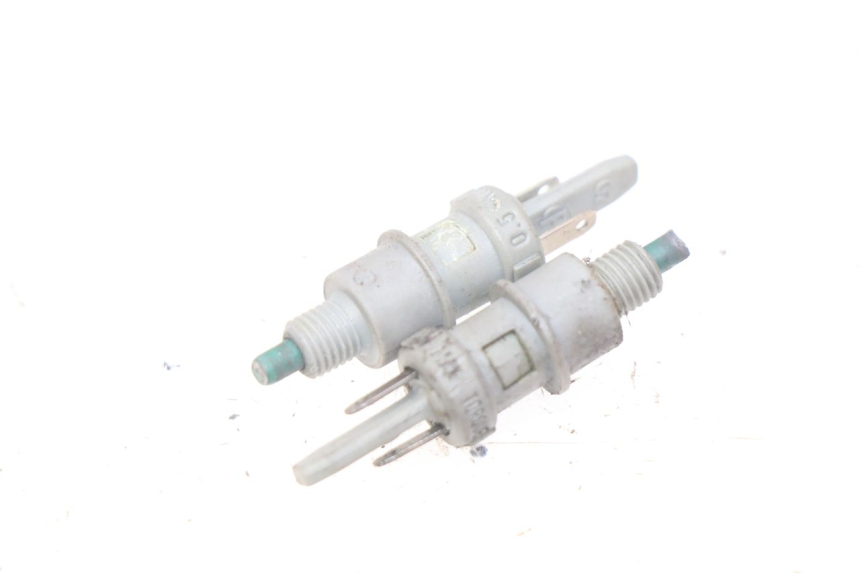 photo de STOPLICHTSCHAKELAAR MBK FLIPPER 50 (2004 - 2012) - Hoofdaanzicht