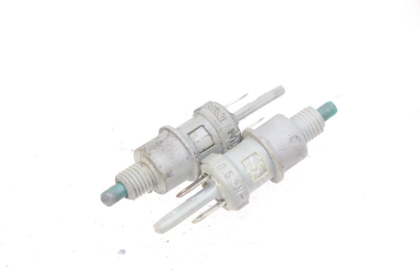 photo de STOPLICHTSCHAKELAAR MBK FLIPPER 50 (2004 - 2012) - Detail van het onderdeel