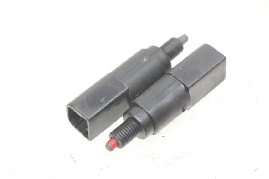 photo de STOPLICHTSCHAKELAAR PIAGGIO FLY 100 (2006 - 2010) - Hoofdaanzicht