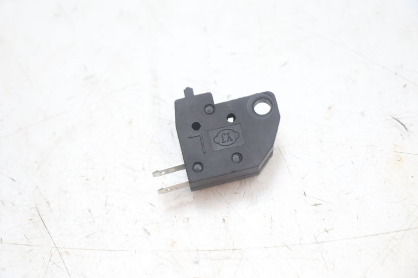 photo de LINKER REMLICHTSCHAKELAAR JM MOTORS R-MAX TECH 50 (2024 - 2026) - Zoom op gebruiksstaat