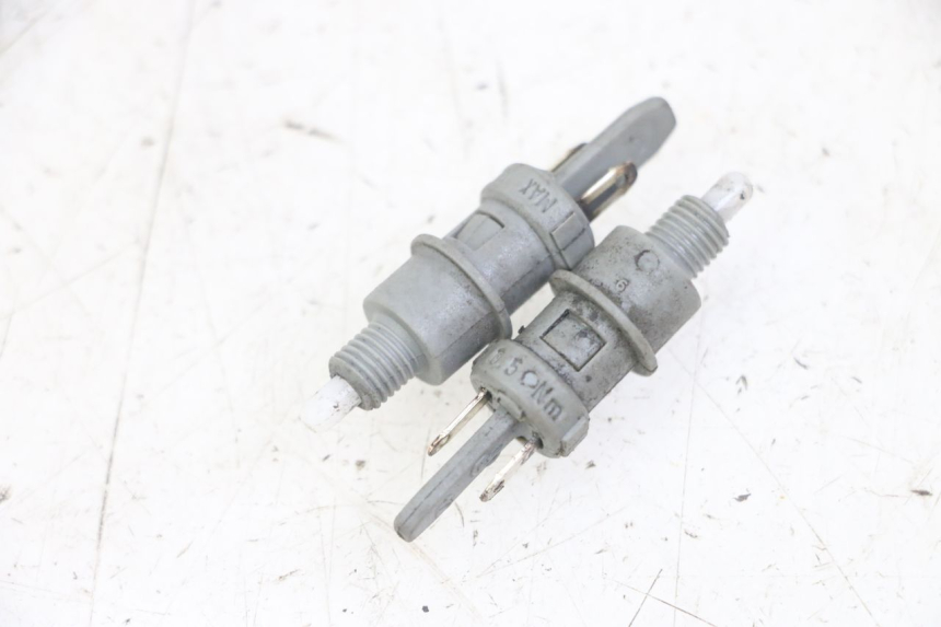 photo de STOPLICHTSCHAKELAAR PEUGEOT JET FORCE CARBU 50 (2003 - 2016) - Hoofdaanzicht