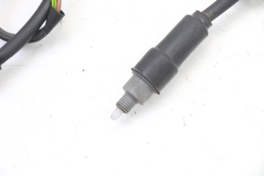 photo de STOPLICHTSCHAKELAAR YAMAHA JOG R 50 (2004 - 2014) - Zoom op gebruiksstaat