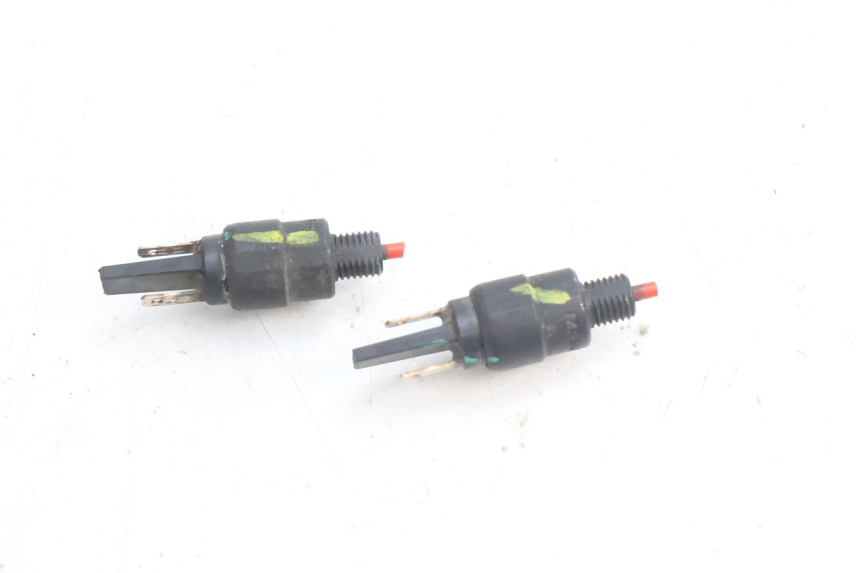 photo de STOPLICHTSCHAKELAAR PIAGGIO LIBERTY IGET 4T 50 (2021 - 2025) - Detail van het onderdeel