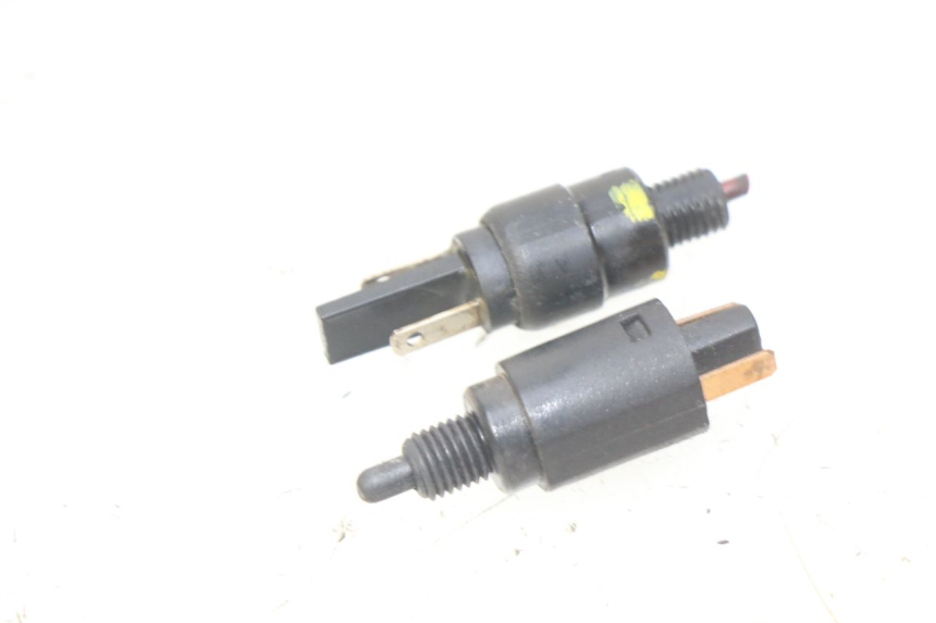 photo de STOPLICHTSCHAKELAAR PIAGGIO LIBERTY IGET S 125 (2016 - 2020) - Hoofdaanzicht