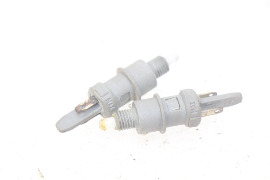 photo de STOPLICHTSCHAKELAAR PEUGEOT LUDIX 50 (2005 - 2007) - Hoofdaanzicht