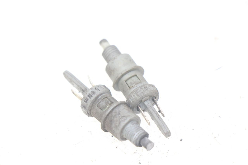 photo de STOPLICHTSCHAKELAAR PEUGEOT LUDIX 50 (2008 - 2017) - Hoofdaanzicht