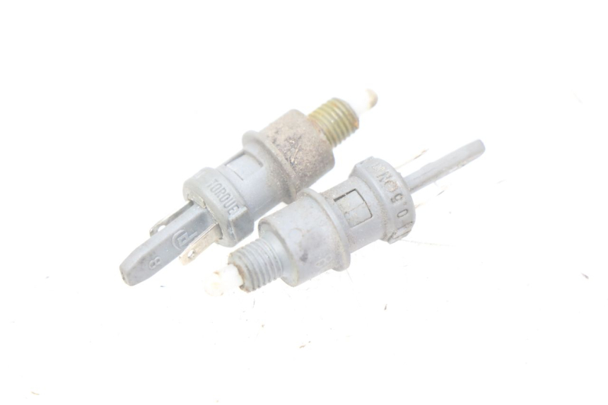 photo de STOPLICHTSCHAKELAAR PEUGEOT LUDIX 50 (2008 - 2017) - Hoofdaanzicht