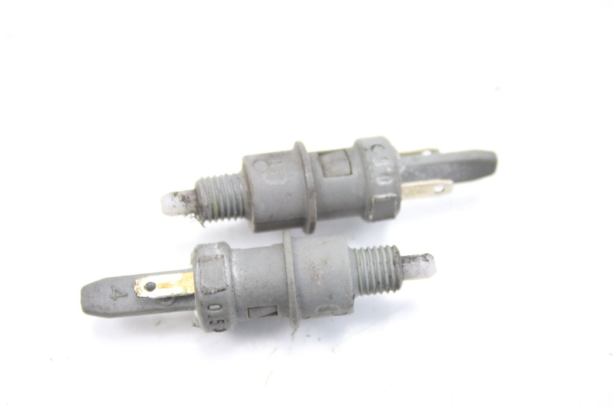 photo de STOPLICHTSCHAKELAAR PEUGEOT LUDIX 50 (2008 - 2017) - Andere kijkhoek