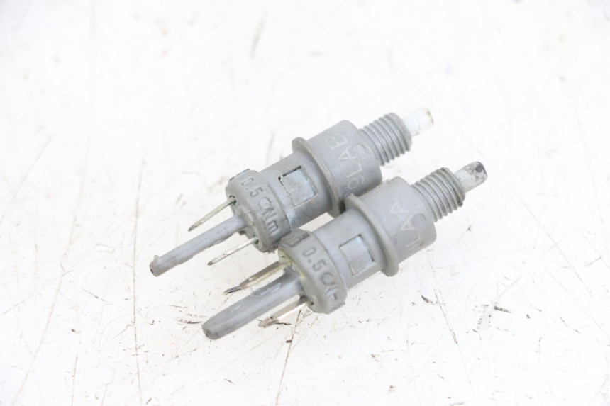 photo de STOPLICHTSCHAKELAAR PEUGEOT LUDIX 50 (2008 - 2017) - Hoofdaanzicht