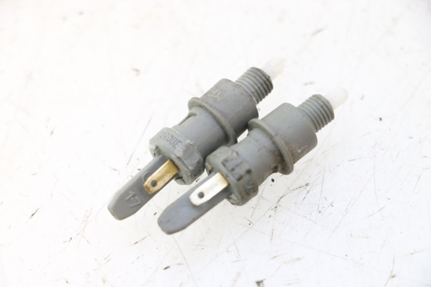 photo de STOPLICHTSCHAKELAAR PEUGEOT LUDIX ONE 50 (2004 - 2013) - Hoofdaanzicht