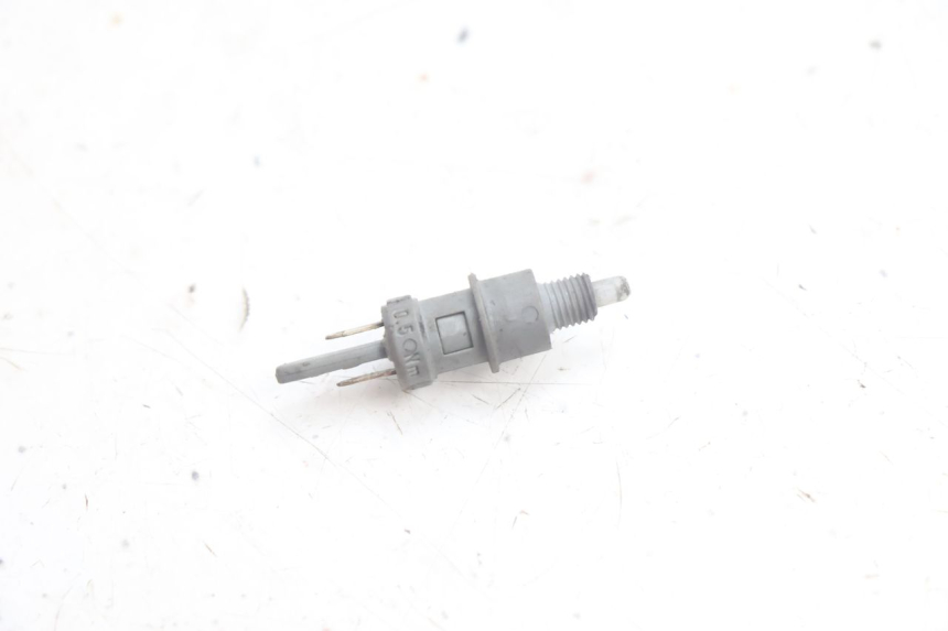 photo de STOPLICHTSCHAKELAAR PEUGEOT LUDIX PRO 2T 50 (2010 - 2017) - Detail van het onderdeel