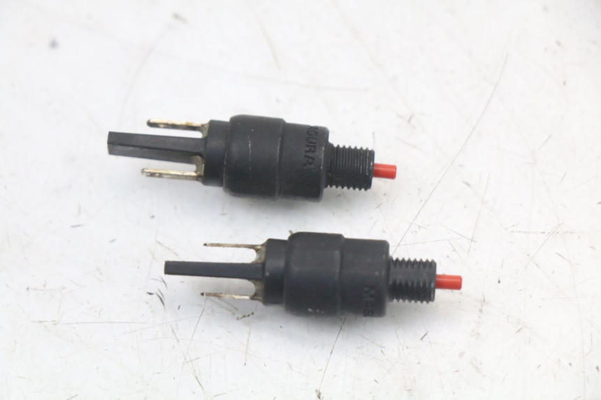 photo de STOPLICHTSCHAKELAAR PIAGGIO MP3 HPE 350 (2018 - 2020) - Zoom op gebruiksstaat