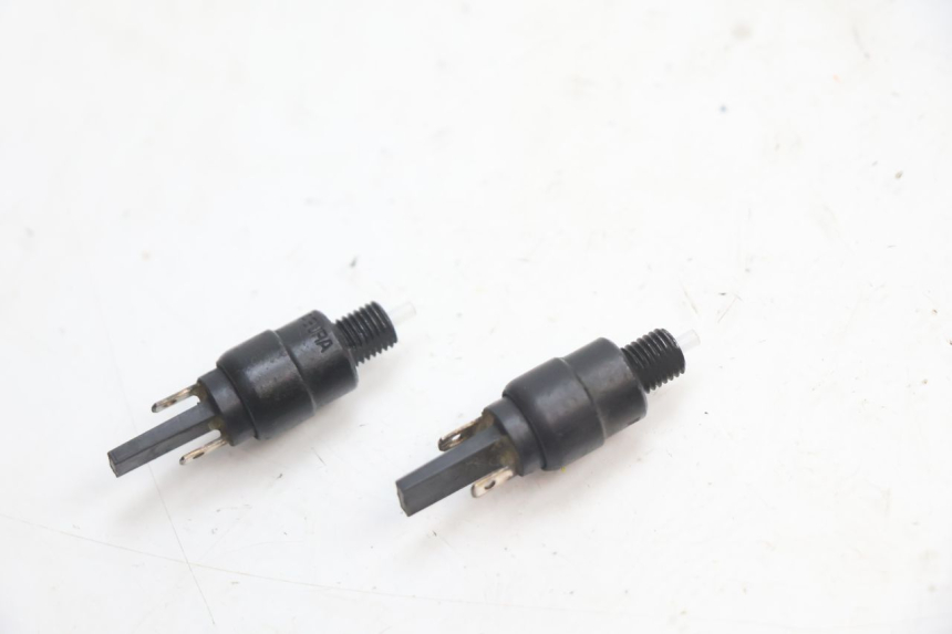 photo de STOPLICHTSCHAKELAAR PIAGGIO MP3 LT 400 (2007 - 2012) - Detail van het onderdeel