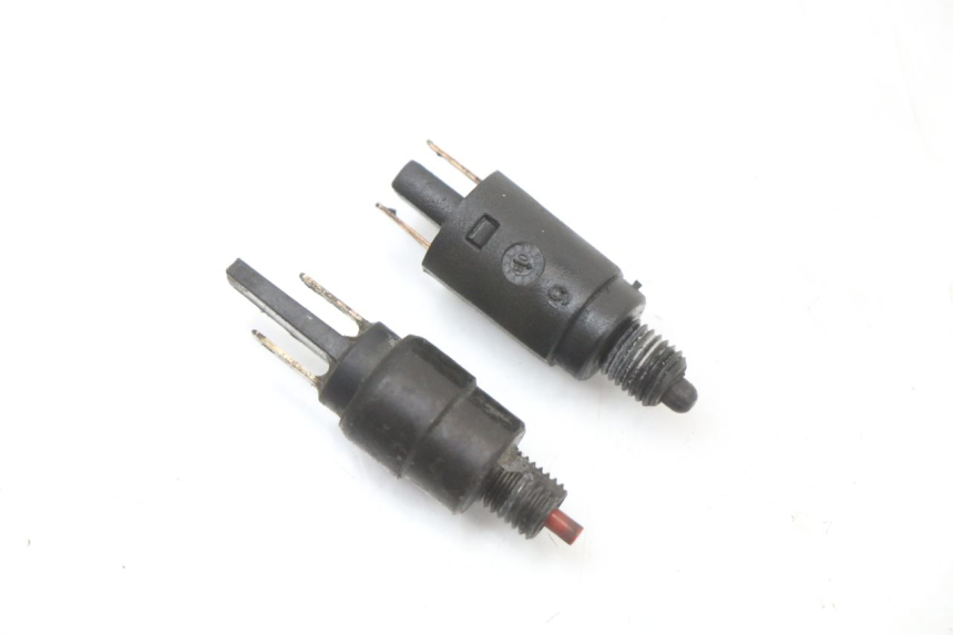 photo de STOPLICHTSCHAKELAAR PIAGGIO MP3 500 (2011 - 2015) - Zoom op gebruiksstaat