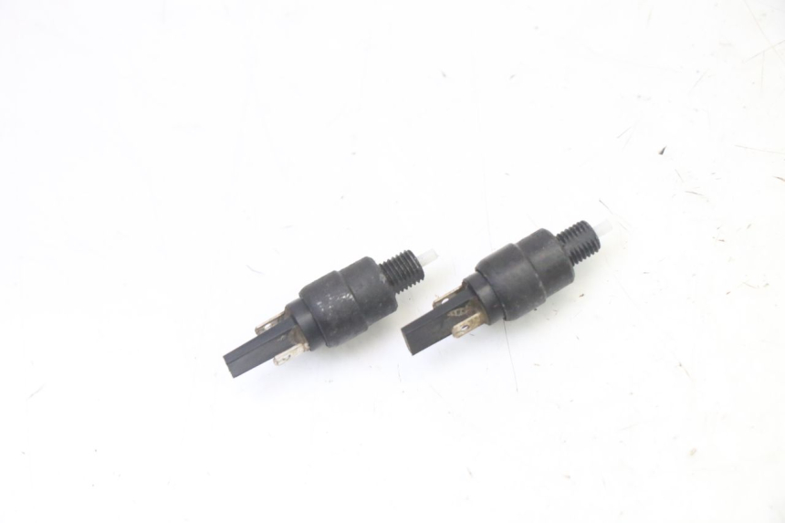 photo de STOPLICHTSCHAKELAAR PIAGGIO MP3 RL 250 (2006 - 2010) - Zoom op gebruiksstaat