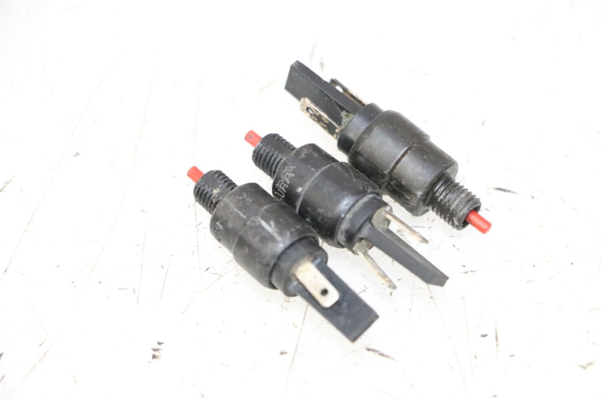 photo de STOPLICHTSCHAKELAAR PIAGGIO MP3 500 (2011 - 2015) - Detail van het onderdeel