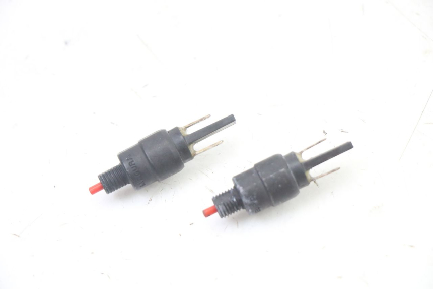 photo de STOPLICHTSCHAKELAAR PIAGGIO NRG POWER PUREJET 50 (2018 - 2021) - Hoofdaanzicht