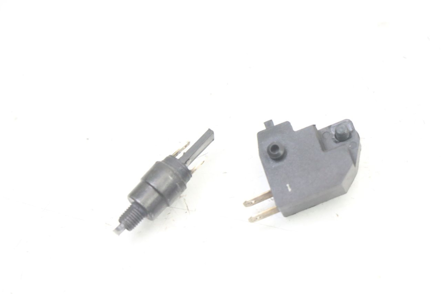 photo de STOPLICHTSCHAKELAAR PEUGEOT STREETZONE I 2T 50 (2018 - 2020) - Zoom op gebruiksstaat