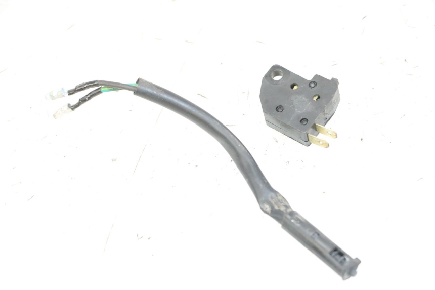 photo de STOPLICHTSCHAKELAAR PEUGEOT TWEET 4T 50 (2014 - 2019) - Detail van het onderdeel