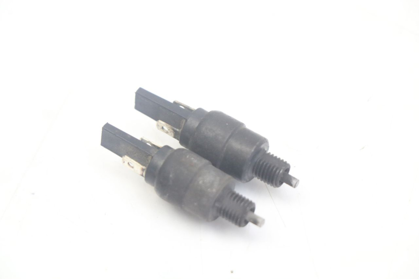 photo de STOPLICHTSCHAKELAAR APRILIA SCARABEO 100 (2003 - 2012) - Detail van het onderdeel