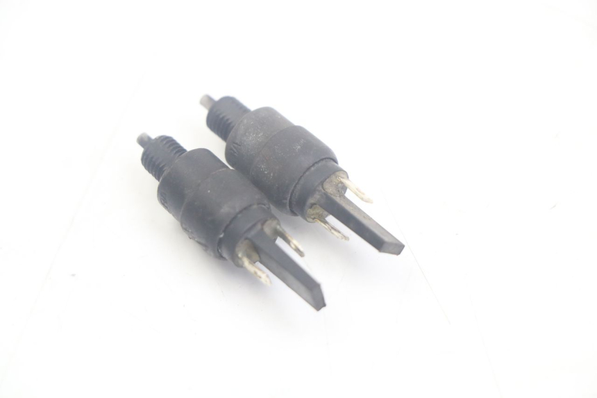 photo de STOPLICHTSCHAKELAAR APRILIA SCARABEO 100 (2003 - 2012) - Zoom op gebruiksstaat