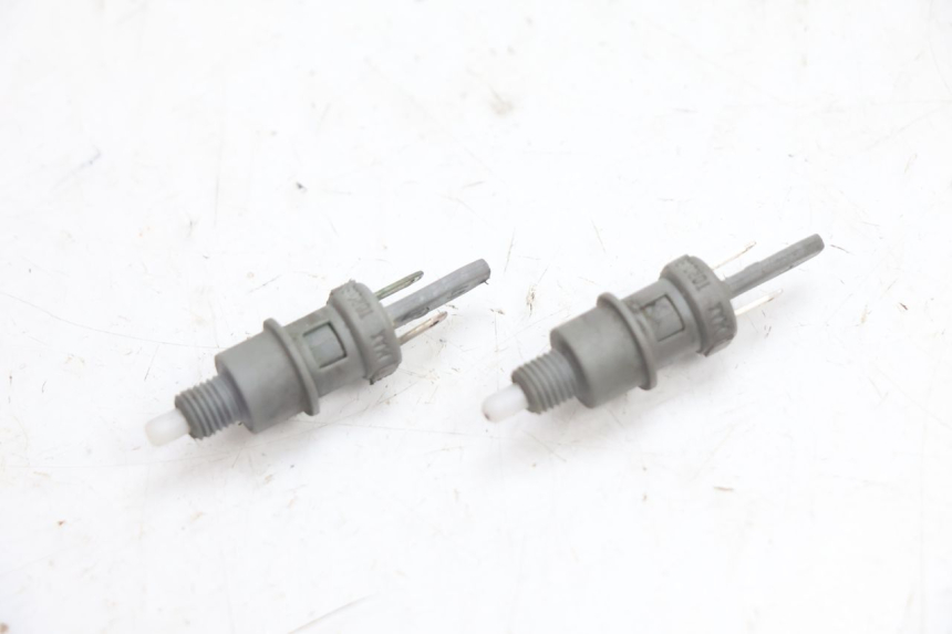 photo de STOPLICHTSCHAKELAAR PEUGEOT SPEEDFIGHT 2 AC 50 (2000 - 2009) - Hoofdaanzicht