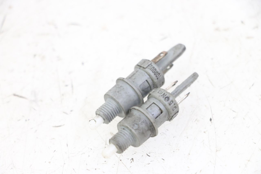 photo de STOPLICHTSCHAKELAAR PEUGEOT SPEEDFIGHT 2 LC 50 (2000 - 2009) - Hoofdaanzicht