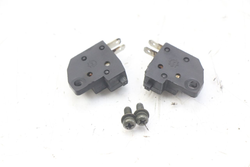 photo de STOPLICHTSCHAKELAAR RAZZO STEED 125 (2012 - 2018) - Hoofdaanzicht