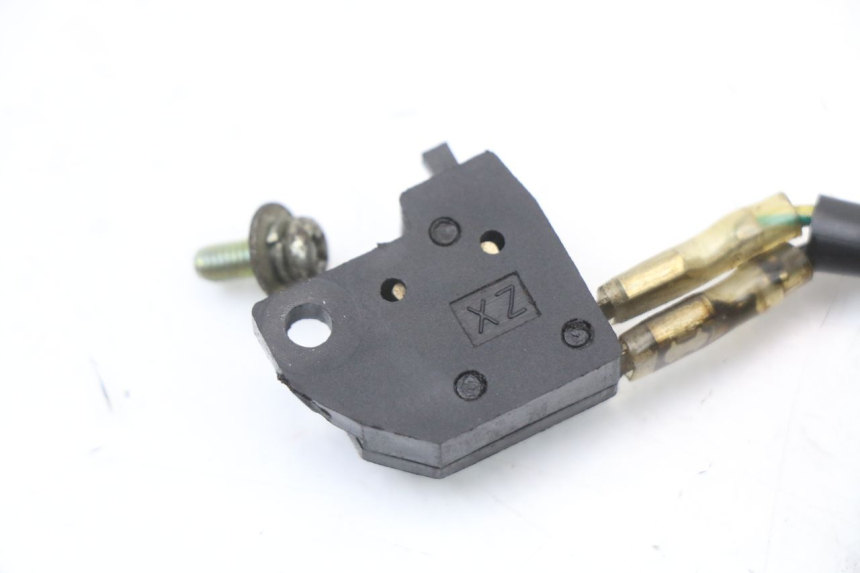 photo de STOPLICHTSCHAKELAAR PEUGEOT V-CLIC VCLIC 50 (2007 - 2013) - Andere kijkhoek