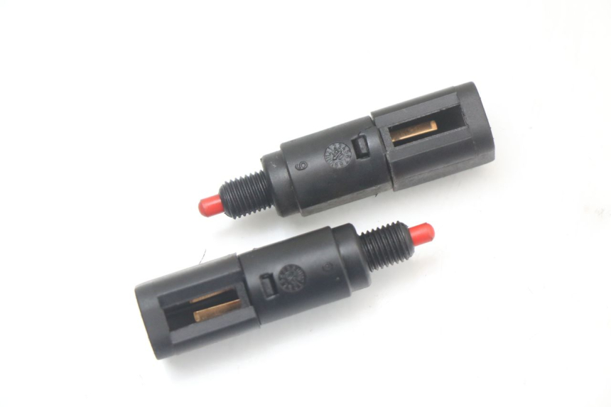 photo de STOPLICHTSCHAKELAAR PIAGGIO VESPA LX 125 (2005 - 2010) - Hoofdaanzicht